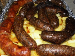 Kesztölci böllérek: a búcsi fesztiválra készül a csapat
