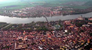 Győztek a környezetvédők Párkányban: nem fognak gumiabroncsot égetni