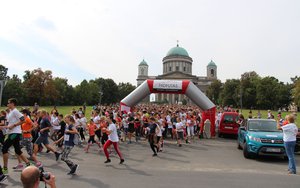 Esztergom, hídfutás - videó
