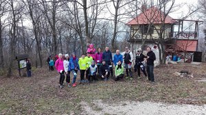 Toronyiránt fel: a legelszántabbak futóversenye Kesztölcön