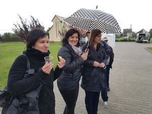 Indulás előtt a Szent Kelemen téren