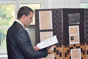 Kara József Vojácsek Pál naplóját olvassa fel