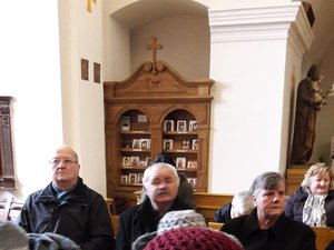 Kesztölciek a Pálos misén, Márianosztrán