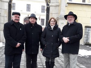 Kesztölciek a Pálos misén, Márianosztrán