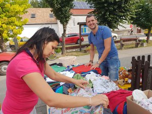 Iványi Andrea és Kara József, a börze szervezői
