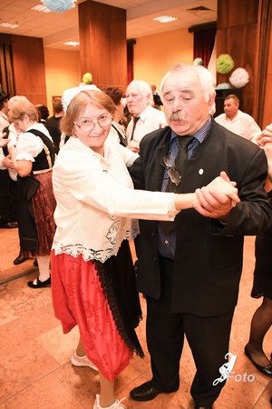 Simonek Antal Radovics Istvánnéval is táncolt